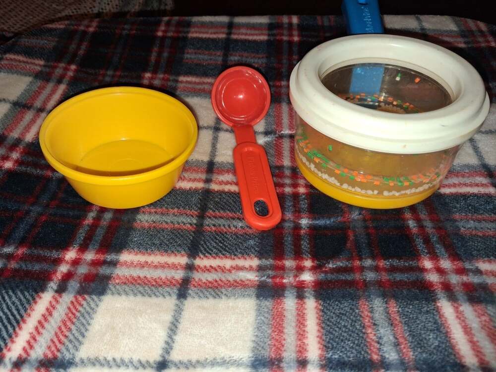Fisher Price Simmering Soup Pot, Ladle Spoon & Bowl Playset Fun With Food